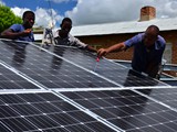 Mounting the solar panels on the tray